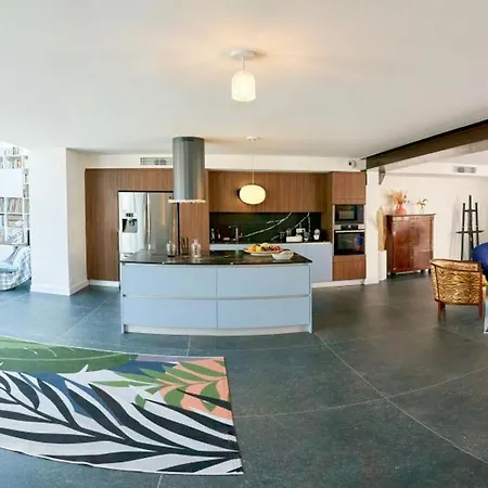 D'architecte, Jardin Secret & Plages A 5 Min